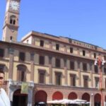 Nessun aumento dell'Irpef: confermata la manovra fiscale del Comune. Forlì e la manovra fiscale: riduzione dell'aliquota e chiarezza sugli scaglioni. La riforma dell'Irpef a Forlì: conferma della riduzione e stabilità. Forlì, bilancio comunale: confermata la riduzione dell'addizionale Irpef. 