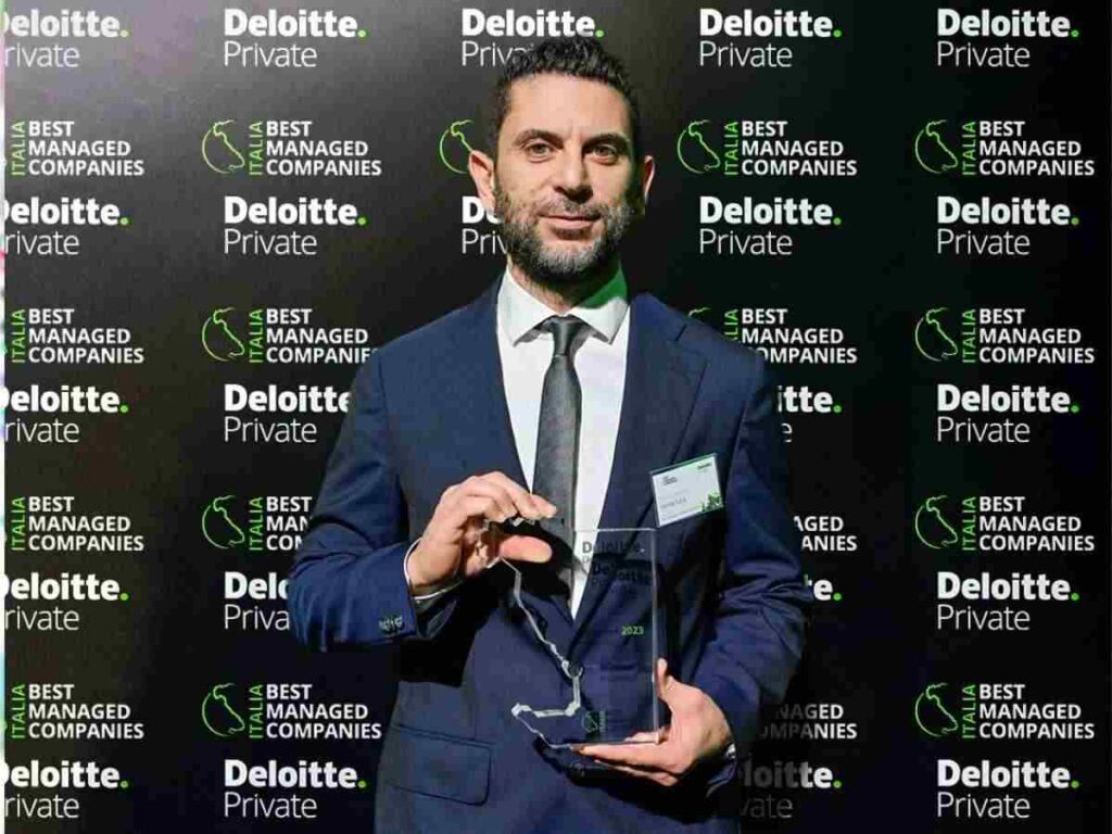 Dalla famiglia all’impresa: il racconto di Marco Bernardi. Quando l’energia diventa cultura: il progetto Illumia. Bernardi: “La bellezza è la nostra strategia aziendale”. Sport, cultura e futuro: la ricetta di Illumia. 