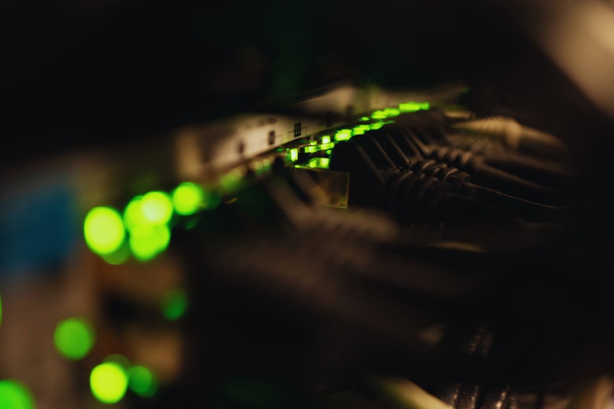 Cavi collegati ad un server