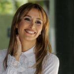 Benedetta Parodi con un abito bianco