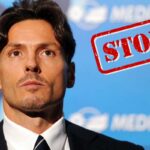 pier silvio berlusconi su sfondo mediaset